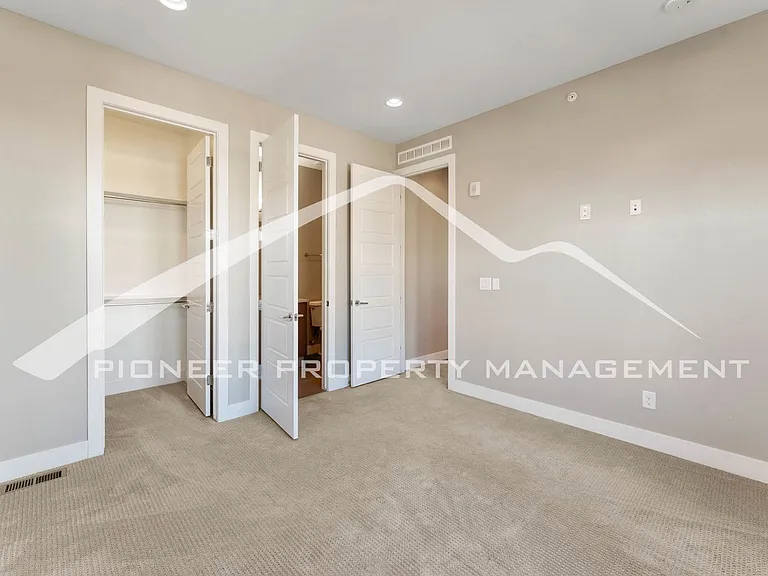 2121 N Marion St #1 — Photo 13