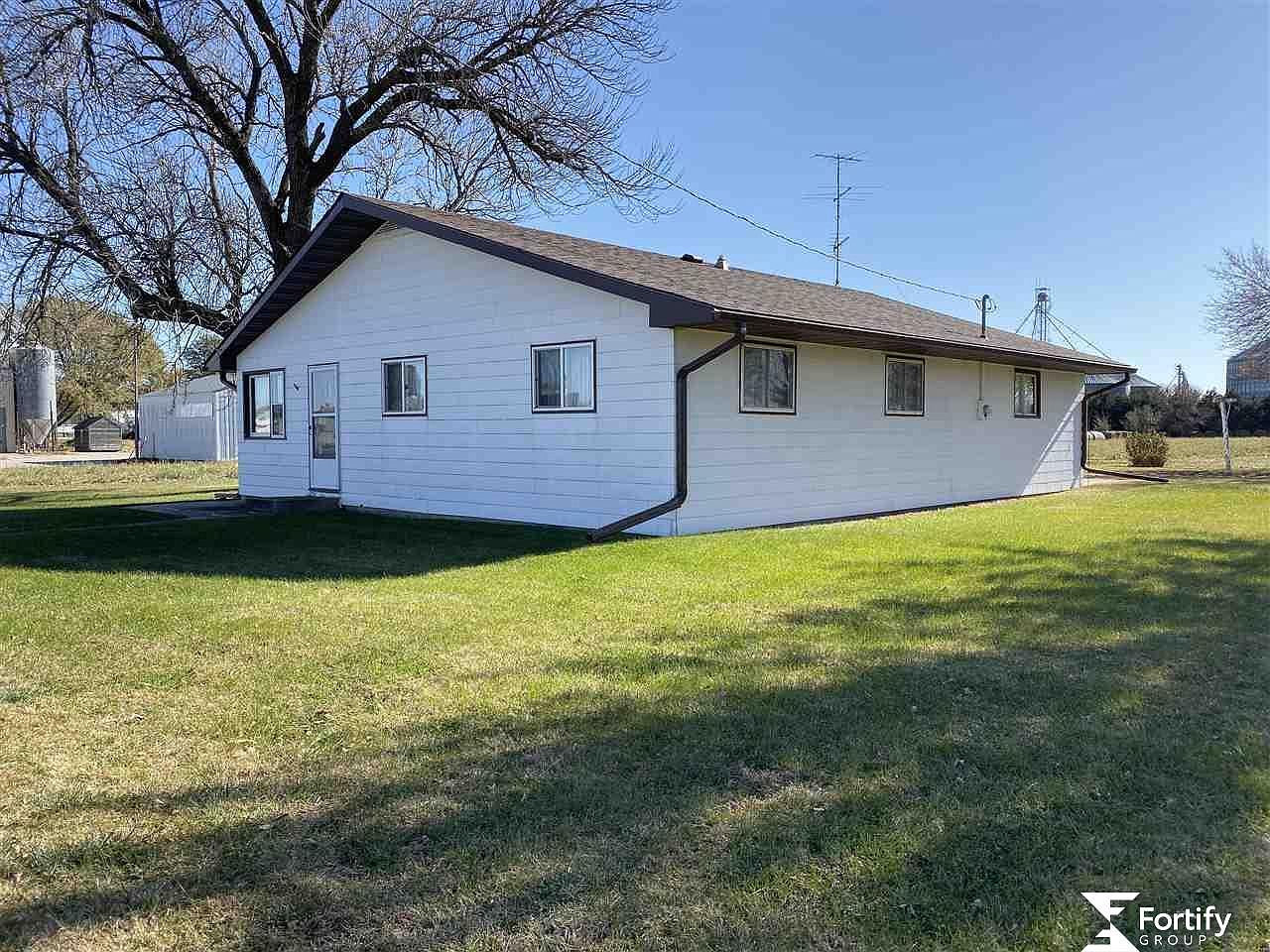 225 W Main St, Bruning, NE 68322 Zillow
