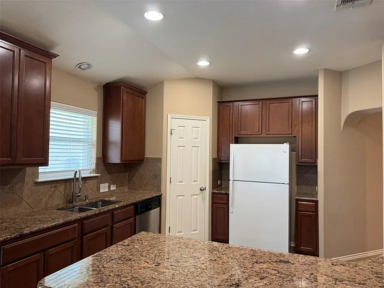 11217 McKinney Spring Dr — Photo 5