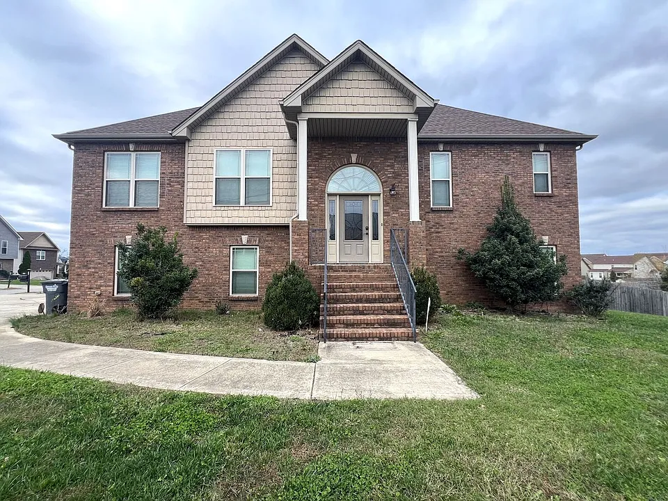 1701 Winterhaven Ct