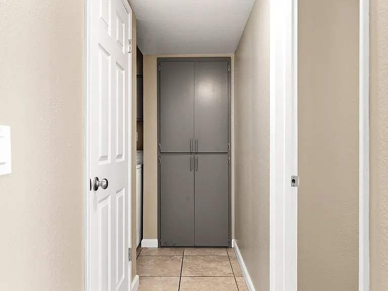Cedar Park Apartments — Photo 20