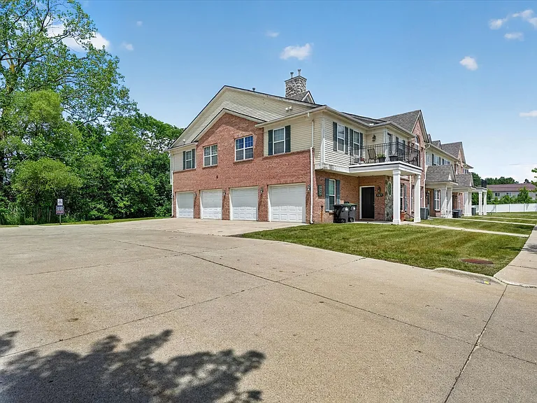 23668 Northstone Village Dr — Photo 28