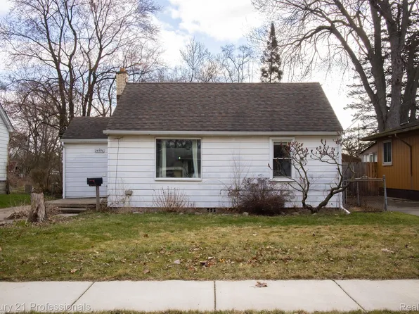 24596 Eureka Ave, Warren, MI 48091