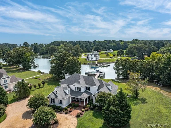 270 Old Point Rd, White Stone, VA 22578