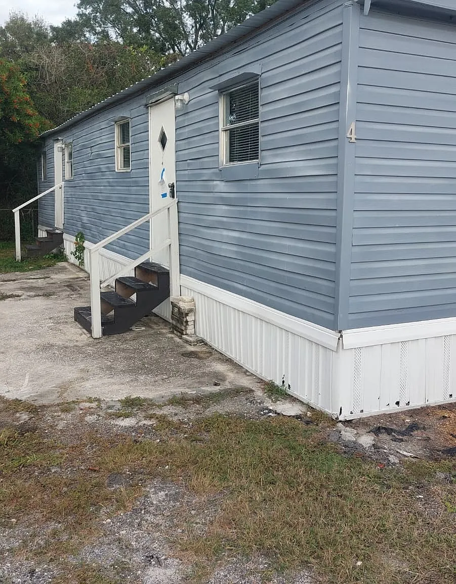 1707 Reynolds Rd — Photo 1