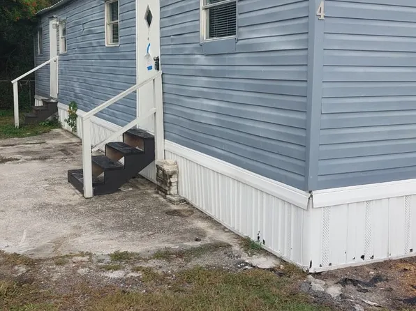 1707 Reynolds Rd #4, Lakeland, FL 33801