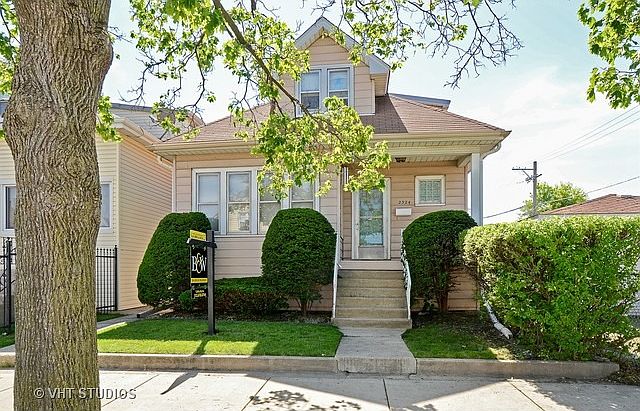 1st image of 2324 N Mulligan Ave
