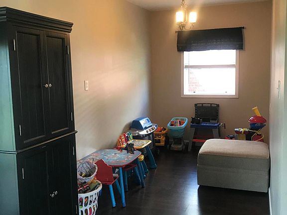 5th image of 602 Beverly Dr