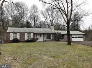 26 Cemetery Ln, Schwenksville, PA 19473