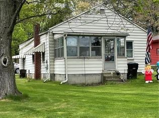 360 Fairmont Dr, Hermitage, PA 16148