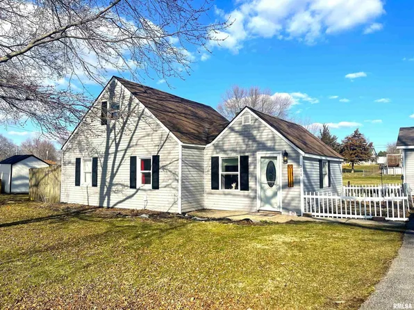 314 5th St, Colona, IL 61241