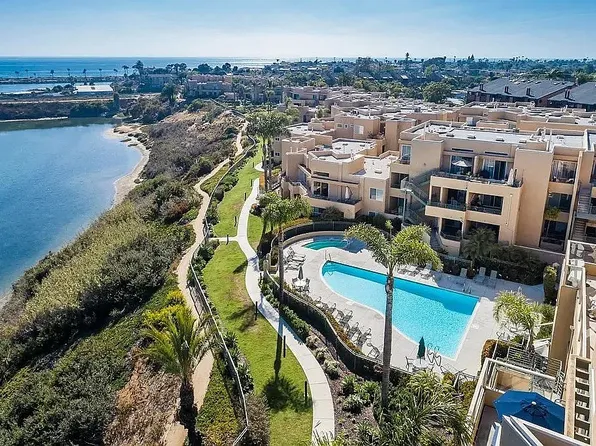 817 Kalpati Cir Unit 212, Carlsbad, CA 92008