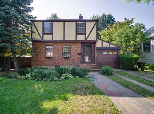 20 Catalpa Ln, Valley Stream, NY 11581