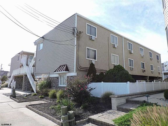 2nd image of 1320 Ocean Ave APT 301