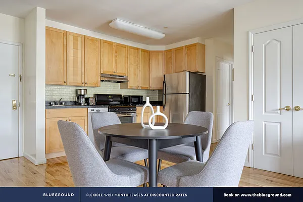 Rented by The Blueground | media 22