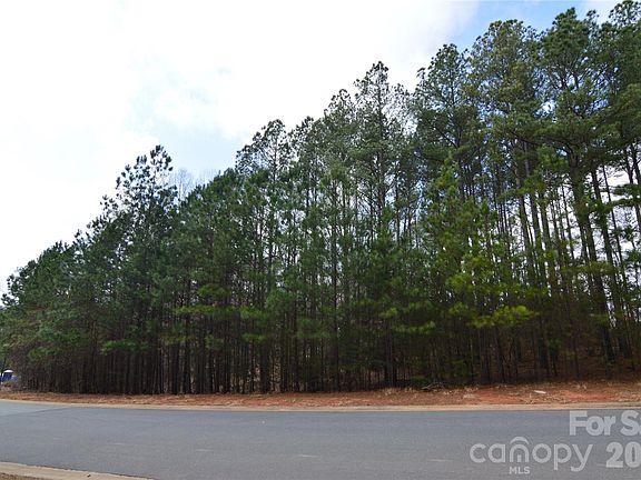 3rd image of 5016 Hermitage Ct #216