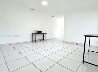1666 NE 183rd St #2, Miami, FL 33162
