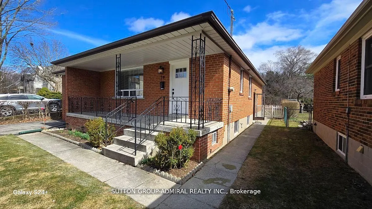 Building Photo - 19 Tobruk Cres #BASEMENT