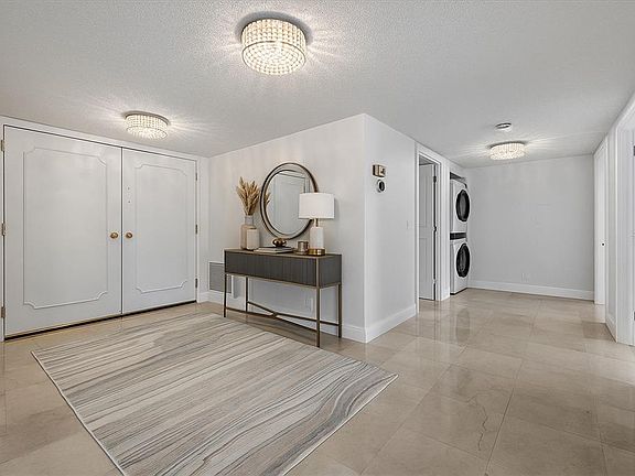 3rd image of 100 OAKMONT LANE #101