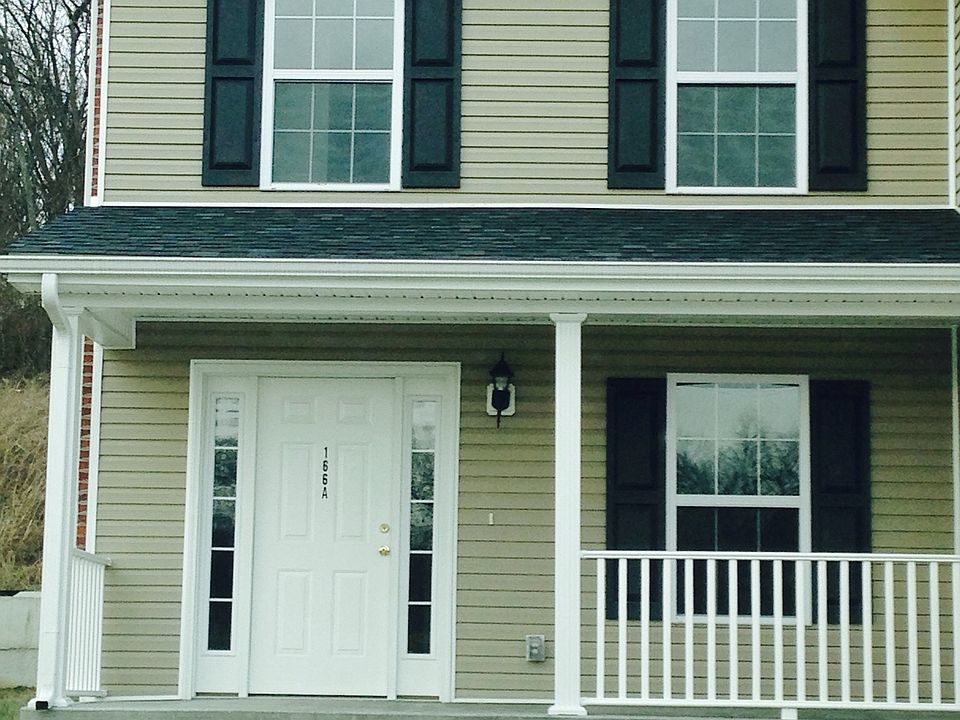 Exterior end unit with front porch
