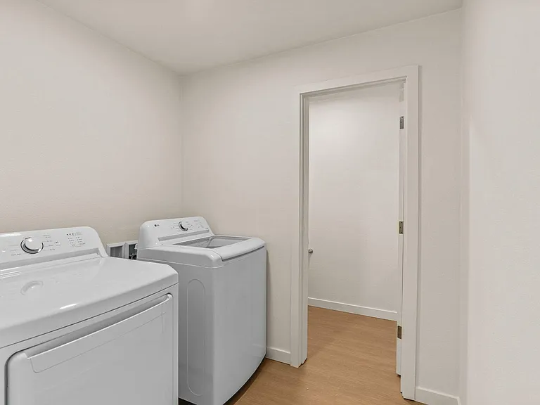2901 Salem Ave SE #205 — Photo 15