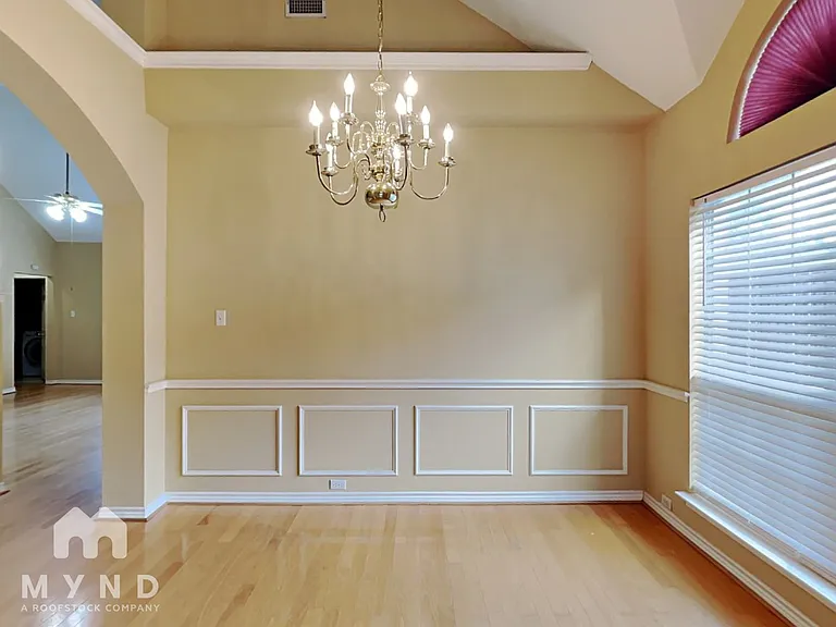102 Elm Fork Dr — Photo 4