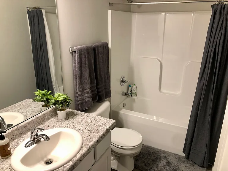 2nd Bathroom