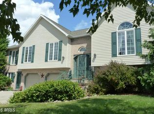 314 Cosell Dr, Chambersburg, PA 17201