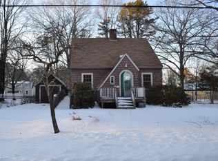 27 Sutton Ave, Portsmouth, NH 03801