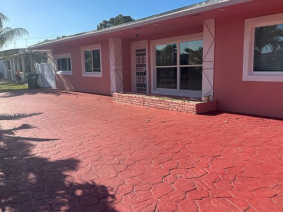 2nd image of 1151 NE 202nd St