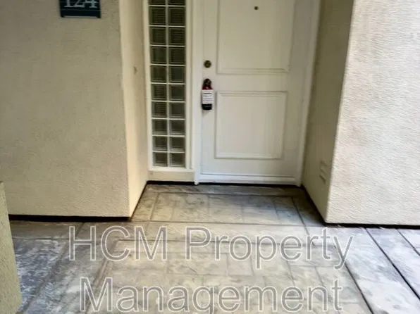 2233 Martin, Irvine, CA