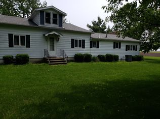 9890 Midway Rd, Oreana, IL 62554