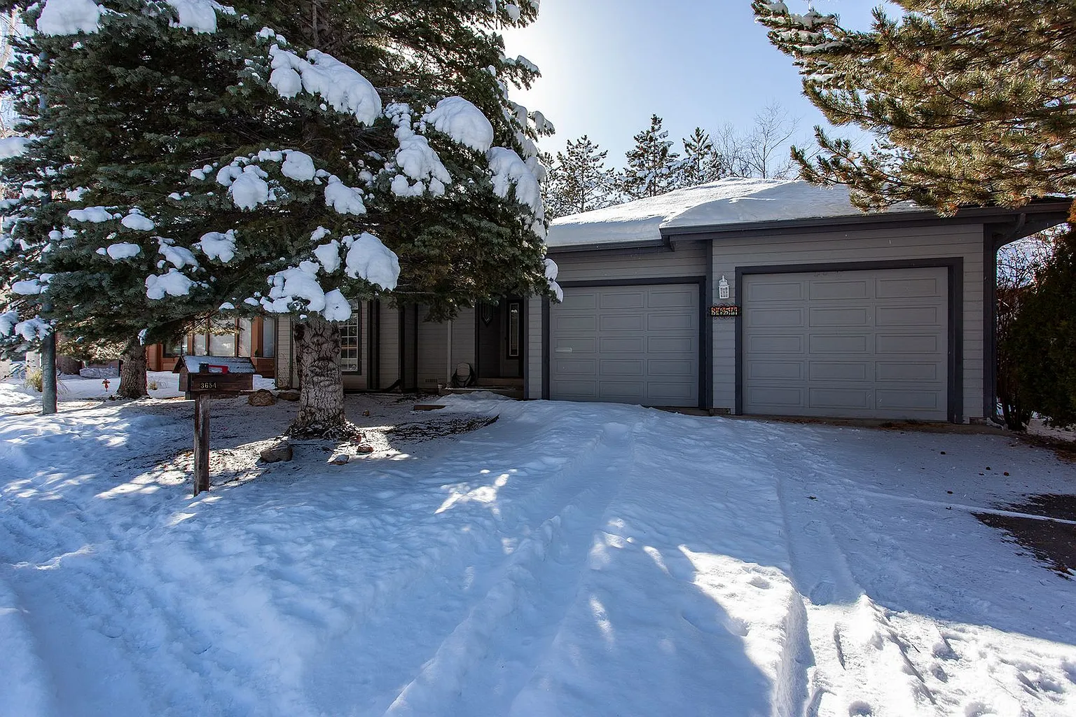 3654 Hemlock Way photo 1