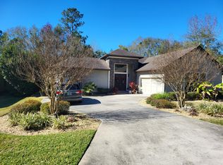 1932 NW 112th Dr, Gainesville, FL 32606