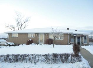 10 Julie Dr, Pittsburgh, PA 15227