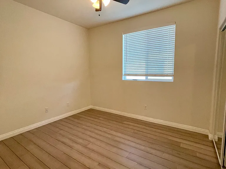 11760 Carriage Ln — Photo 21