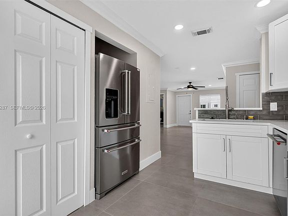 4th image of 5775 NW 109th Ave APT 13