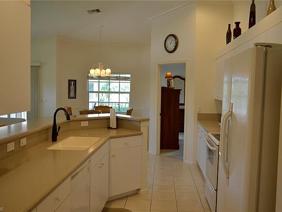 5th image of 11701 Larson Dr #D