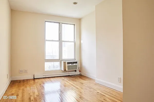 Rented by Citi Habitats | media 32