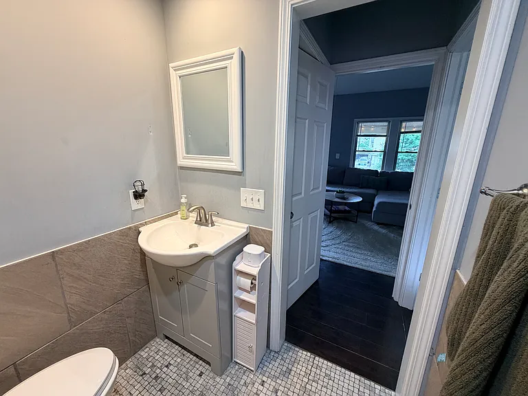 1314 Mathews Ave #2 — Photo 10