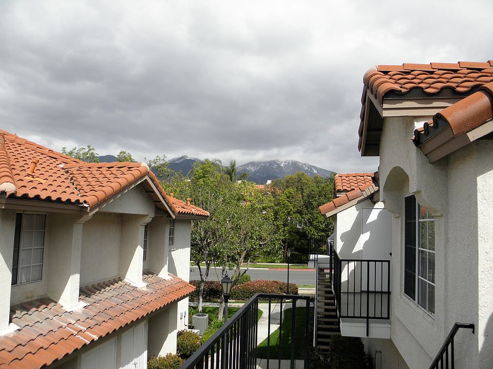 View of Saddleback Mtns w, Snow!
