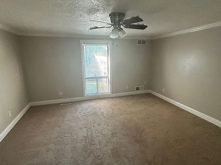 1670 Brodhead Rd #9 — Photo 40