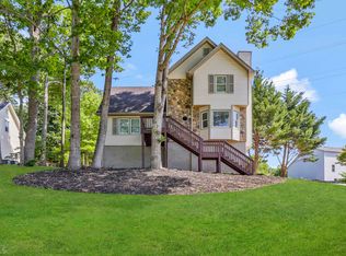 1801 Oak Village Ln, Lawrenceville, GA 30043