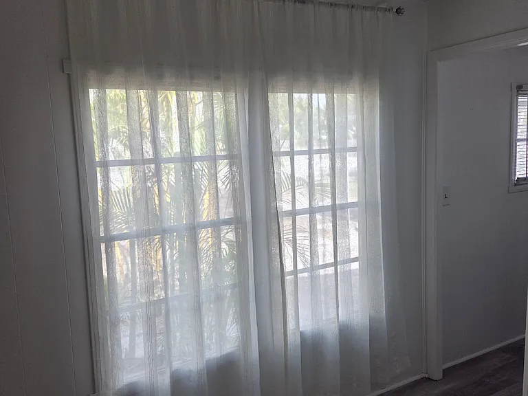 300 Pinewood Ave — Photo 56