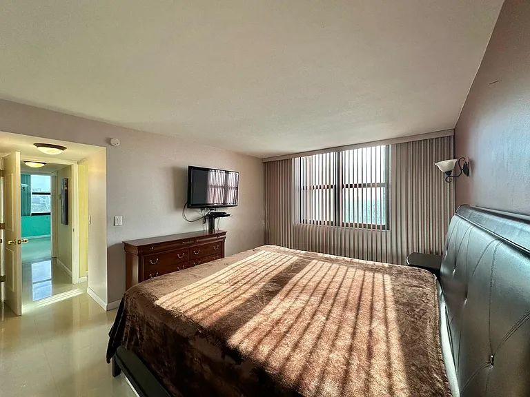 2401 S Ocean Dr #707 — Photo 27