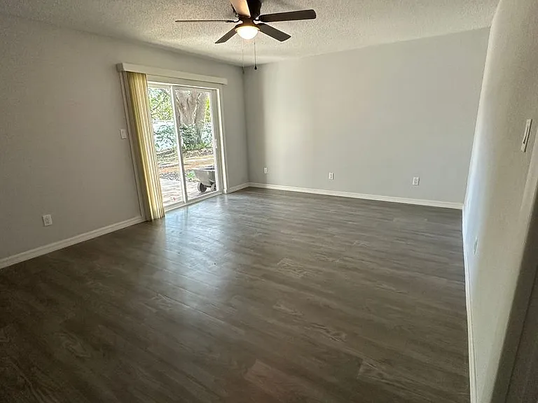 4959 Tangerine Ave — Photo 17