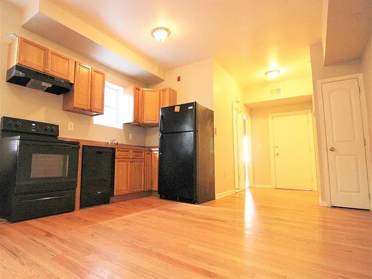 1414 N 7th St — Photo 1