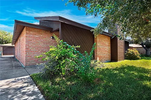 5038 Crestwick Photo 1 5038 Crestwick Photo 1