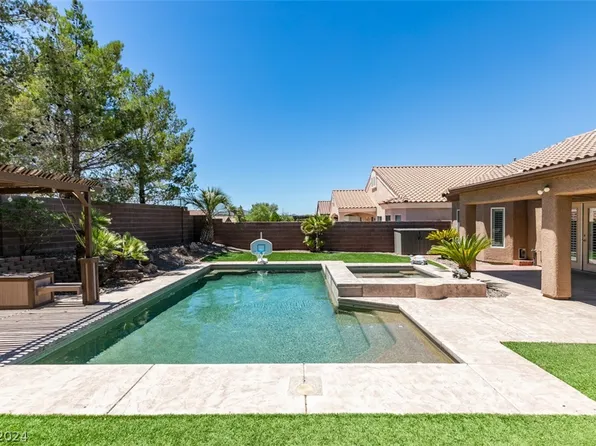 1030 Astounding Hills Dr, Henderson, NV 89052