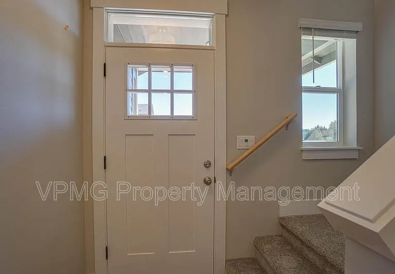 2331 E Otter Loop — Photo 3